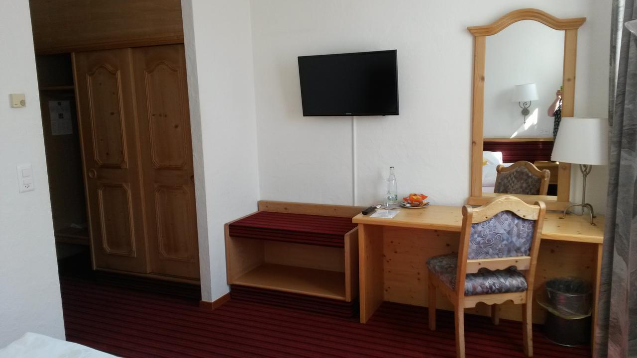 Hotel Baeren Sumiswald Экстерьер фото